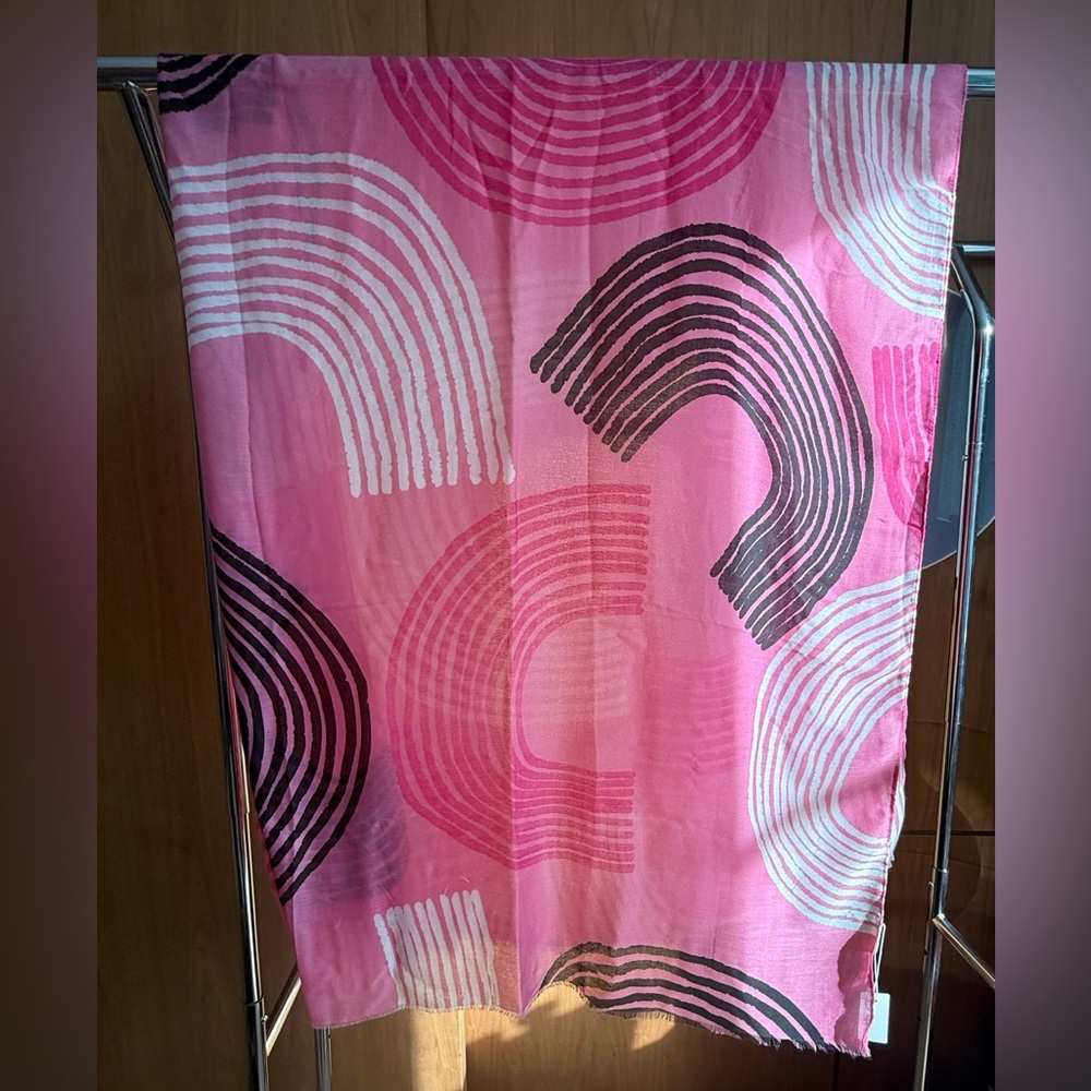 NWT Pretty Persuasions Pink and Black Patterned Women's Scarf